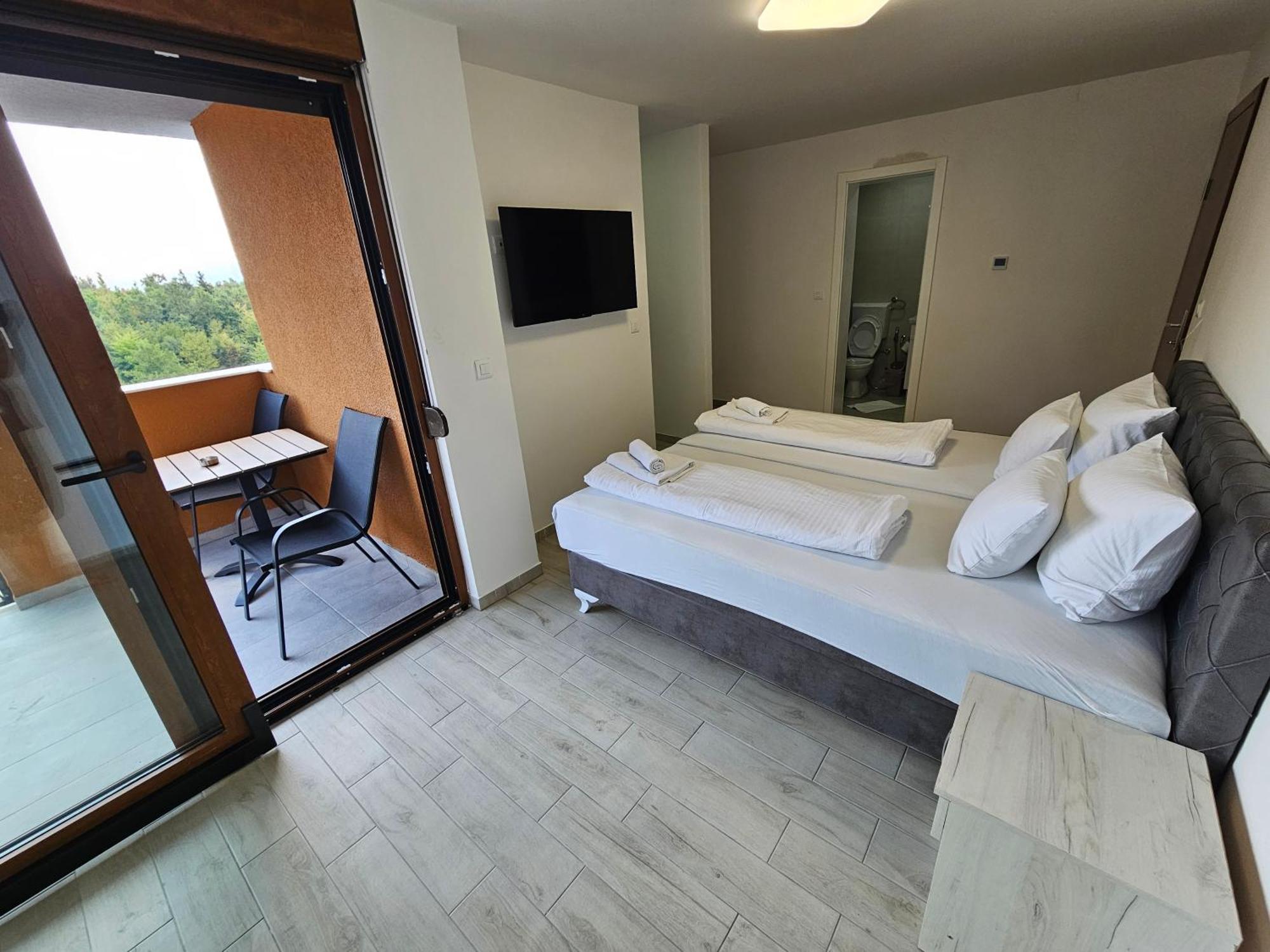 Maiden Water Resort Сараево Экстерьер фото
