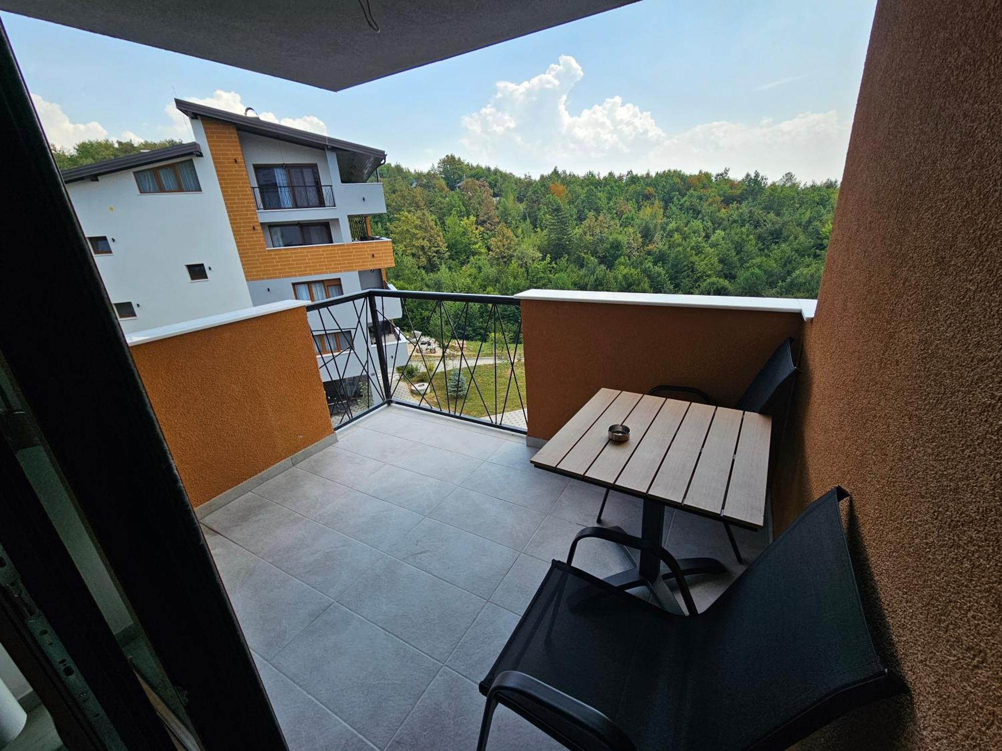 Maiden Water Resort Сараево Экстерьер фото